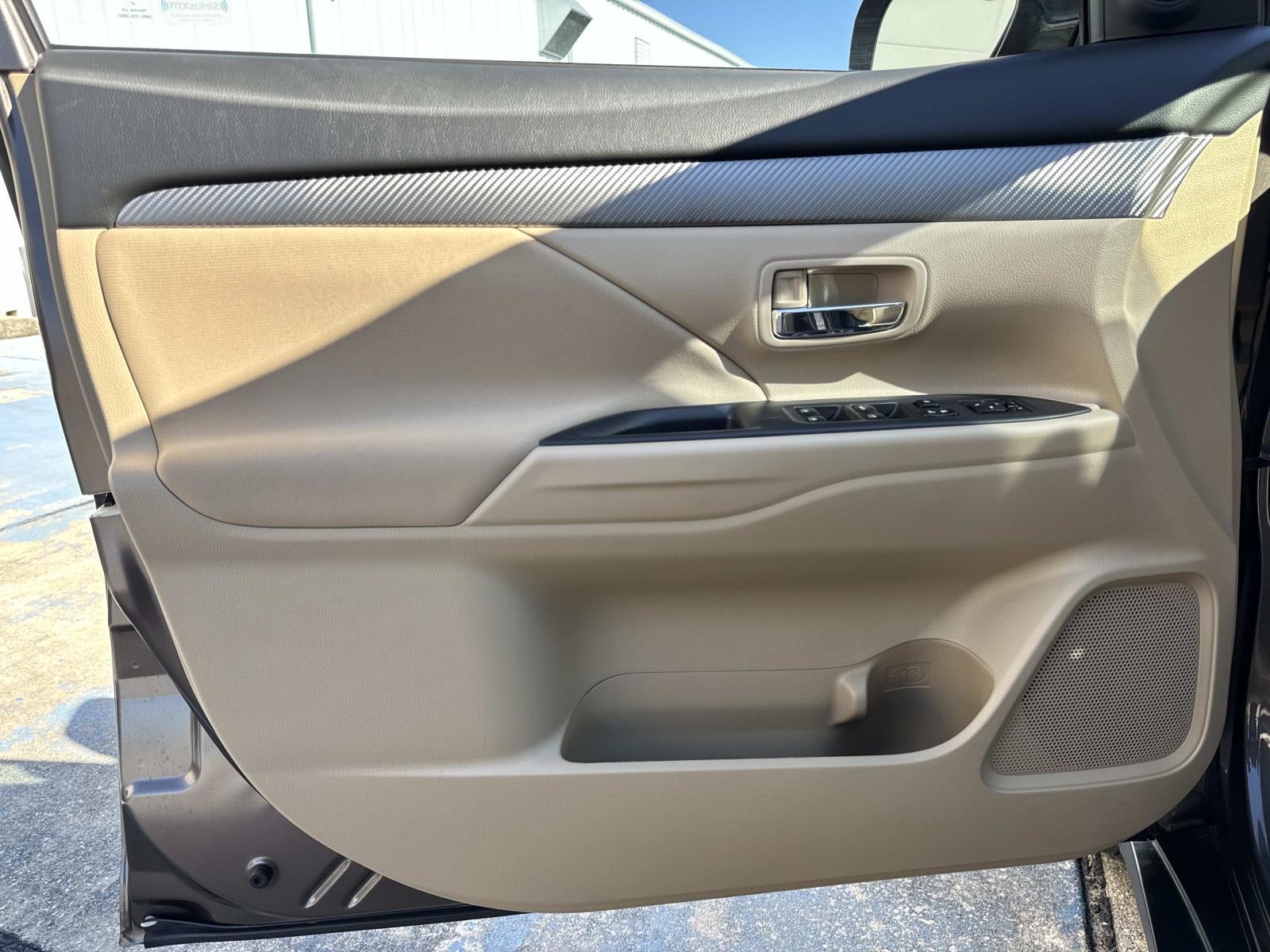 2017 Mitsubishi Outlander SE FWD