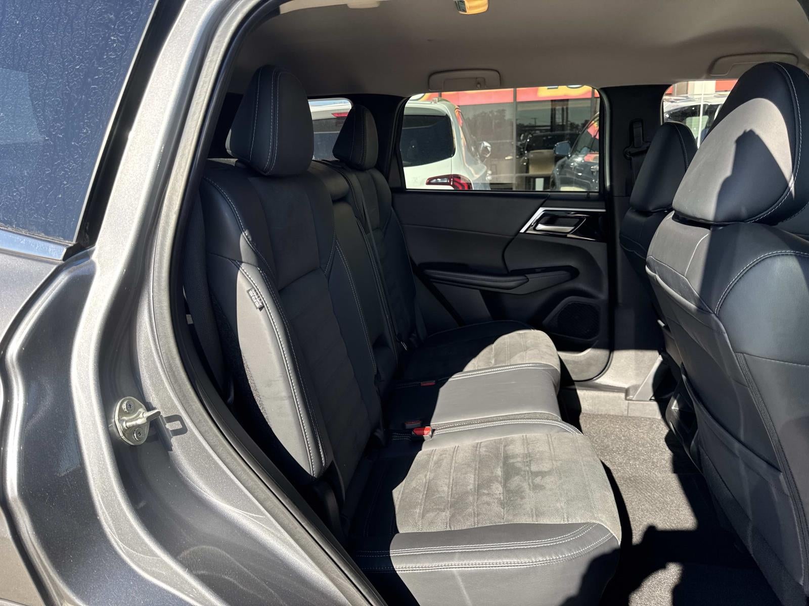 2022 Mitsubishi Outlander SE FWD *Ltd Avail*