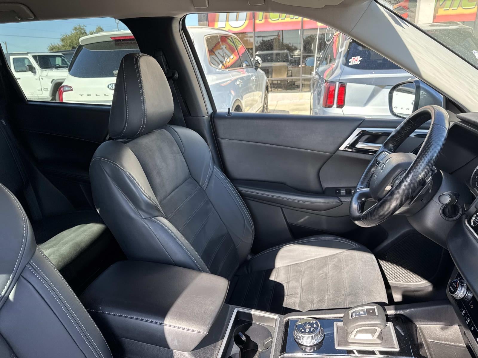 2022 Mitsubishi Outlander SE FWD *Ltd Avail*