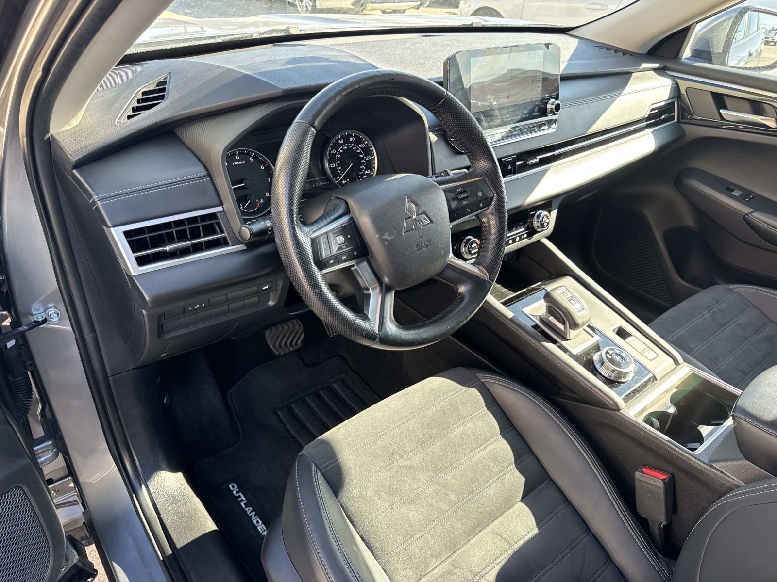 2022 Mitsubishi Outlander SE FWD *Ltd Avail*