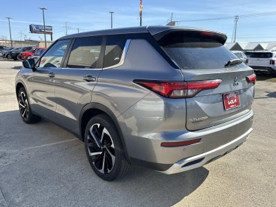 2022 Mitsubishi Outlander SE FWD *Ltd Avail*