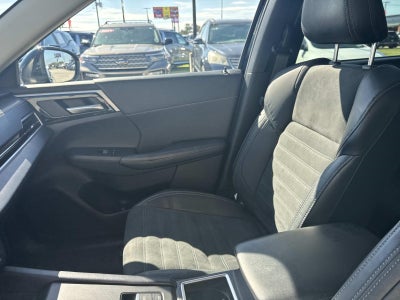 2022 Mitsubishi Outlander SE FWD