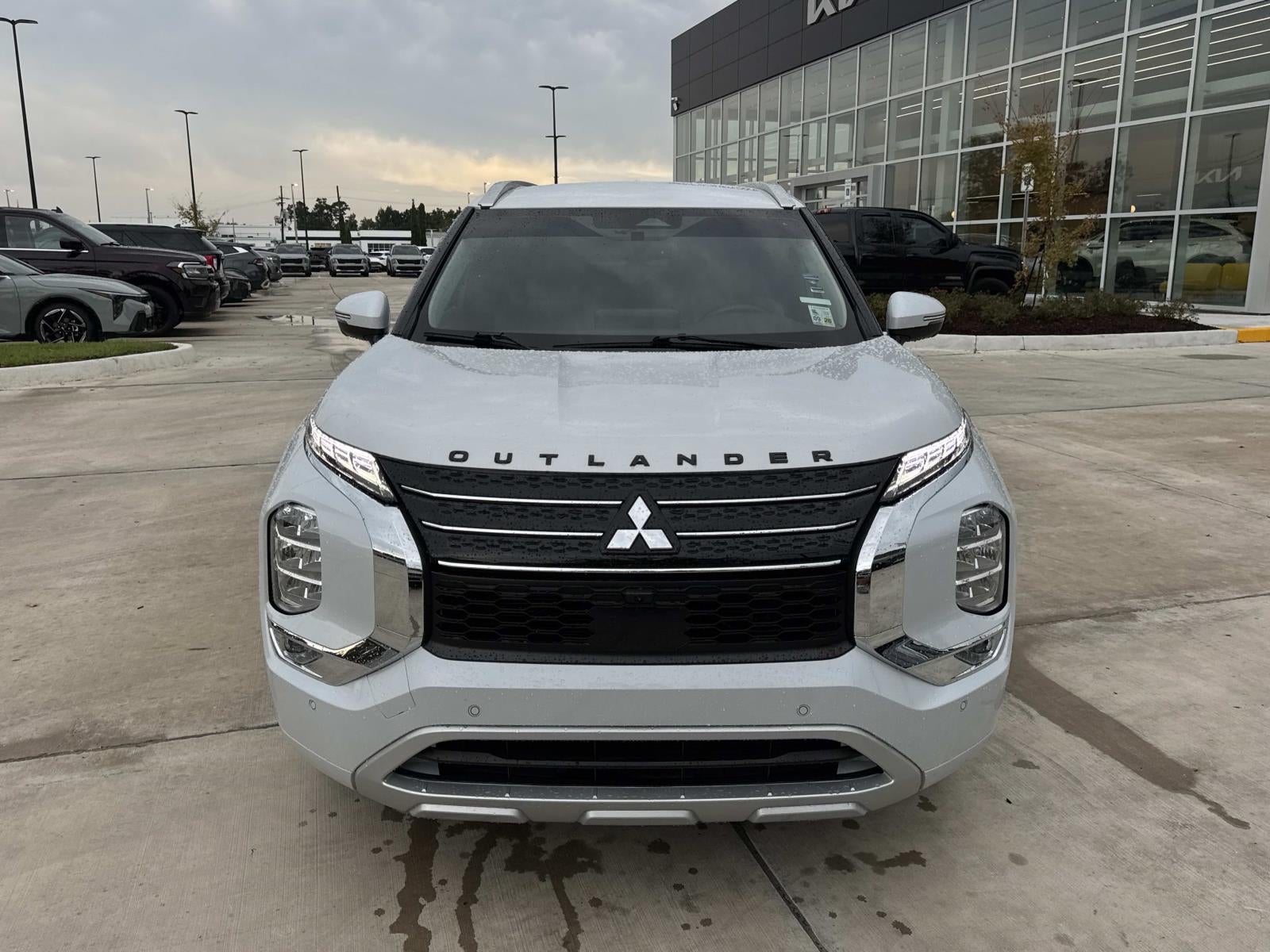 2024 Mitsubishi Outlander SEL Black Edition FWD