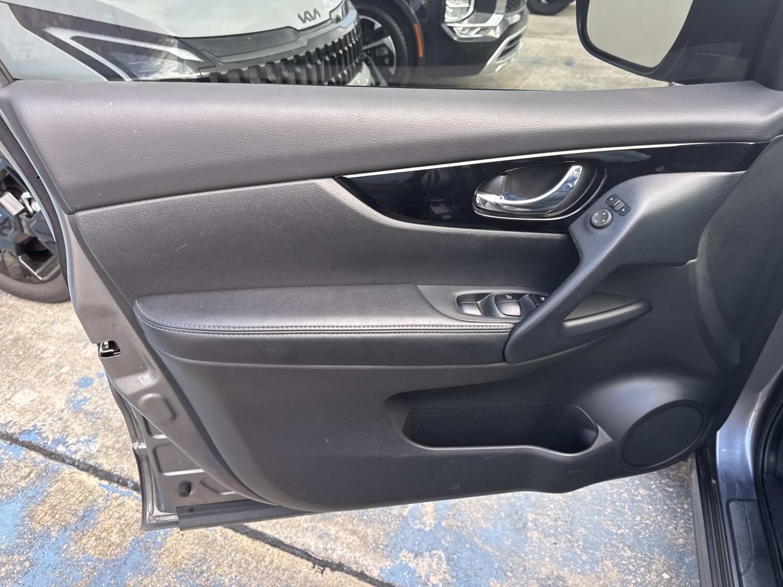 2022 Nissan Rogue Sport AWD SL