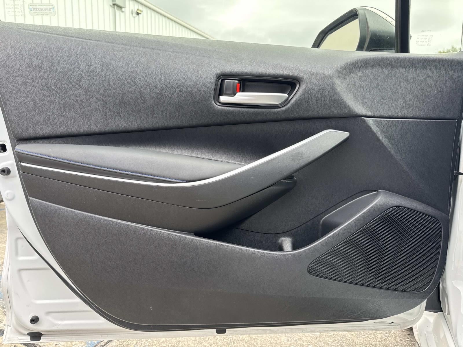 2022 Toyota Corolla SE Nightshade CVT (Natl)