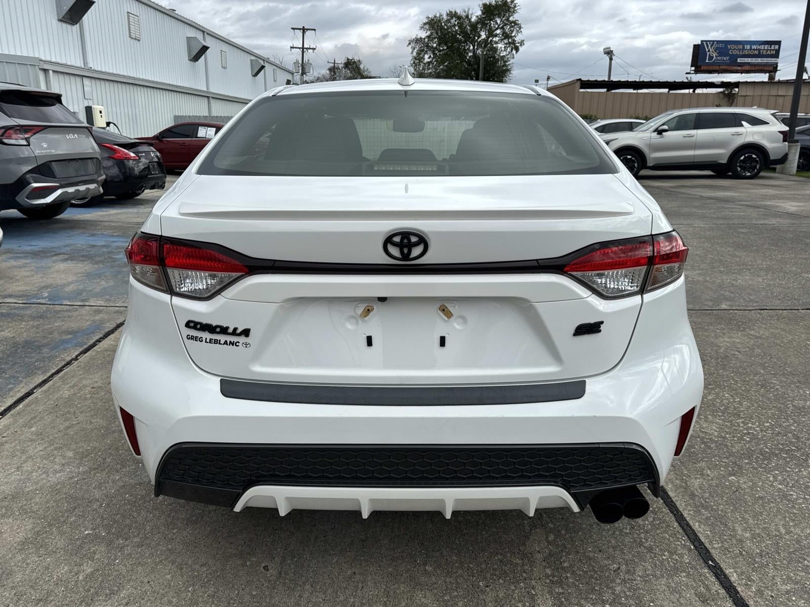 2022 Toyota Corolla SE Nightshade CVT (Natl)