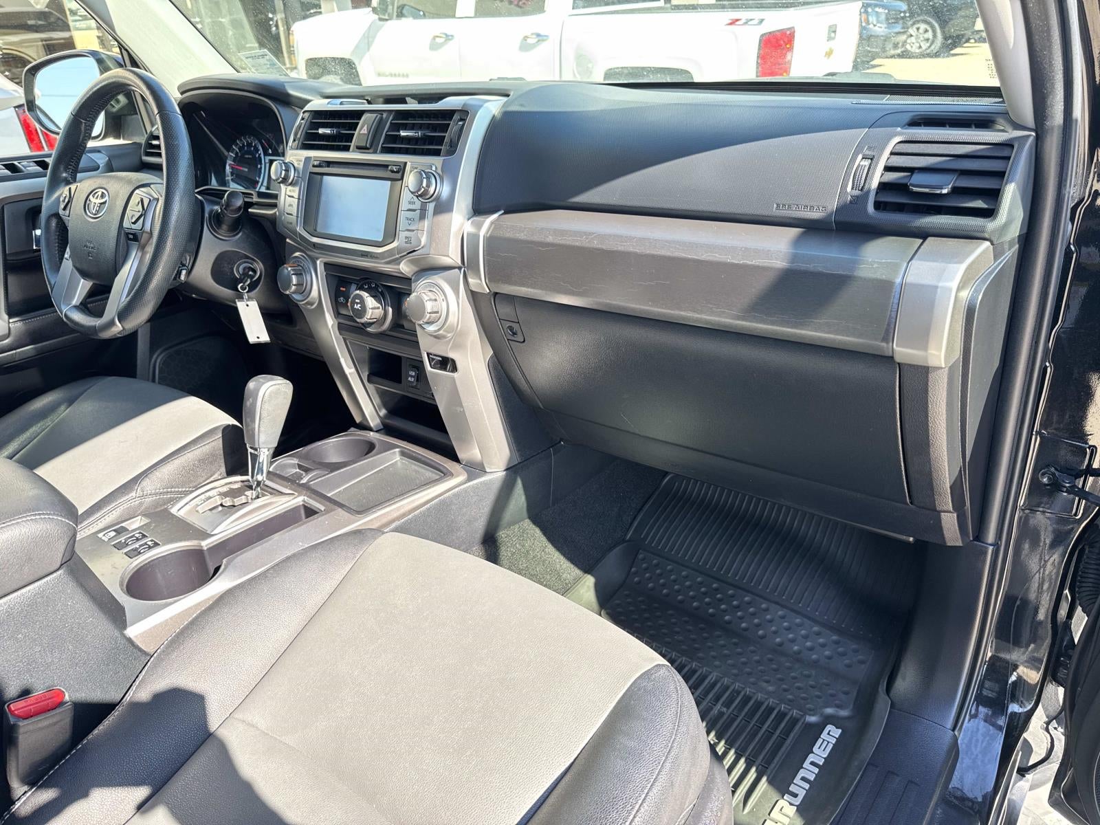 2016 Toyota 4Runner RWD 4dr V6 SR5 (Natl)