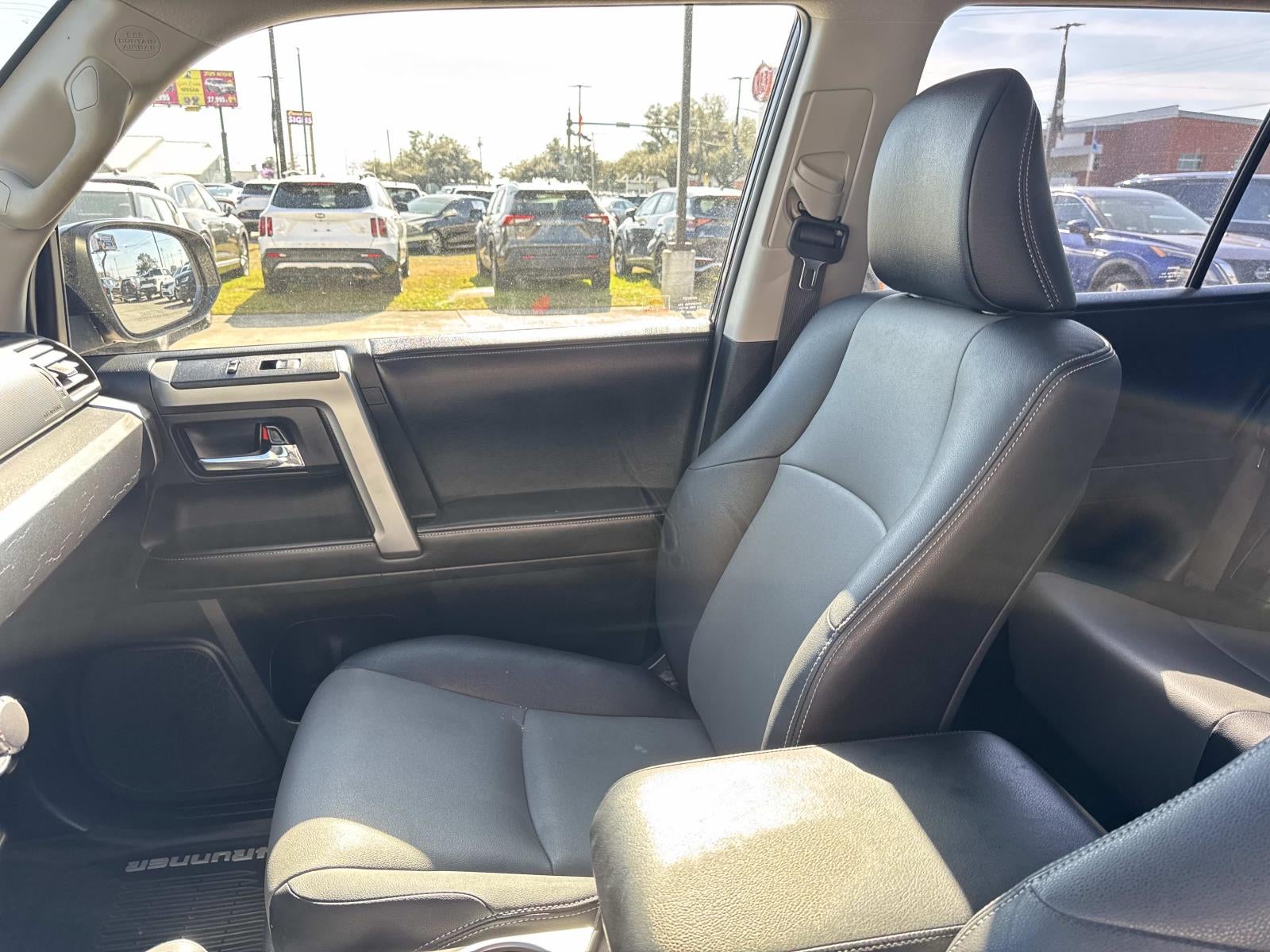 2016 Toyota 4Runner RWD 4dr V6 SR5 (Natl)