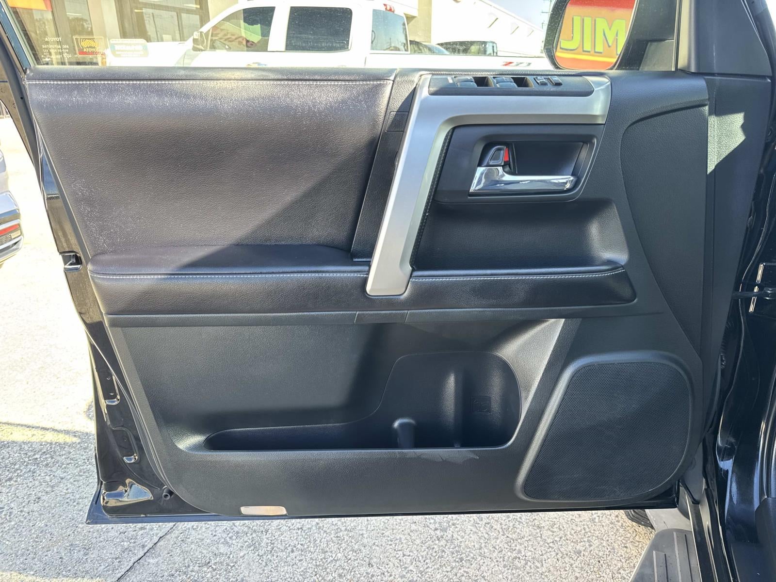 2016 Toyota 4Runner RWD 4dr V6 SR5 (Natl)