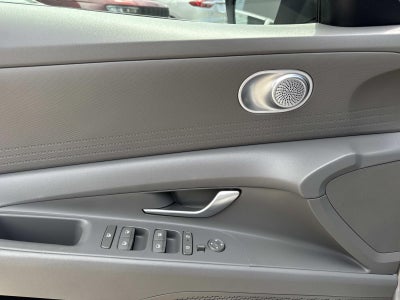 2024 Hyundai Elantra SE IVT
