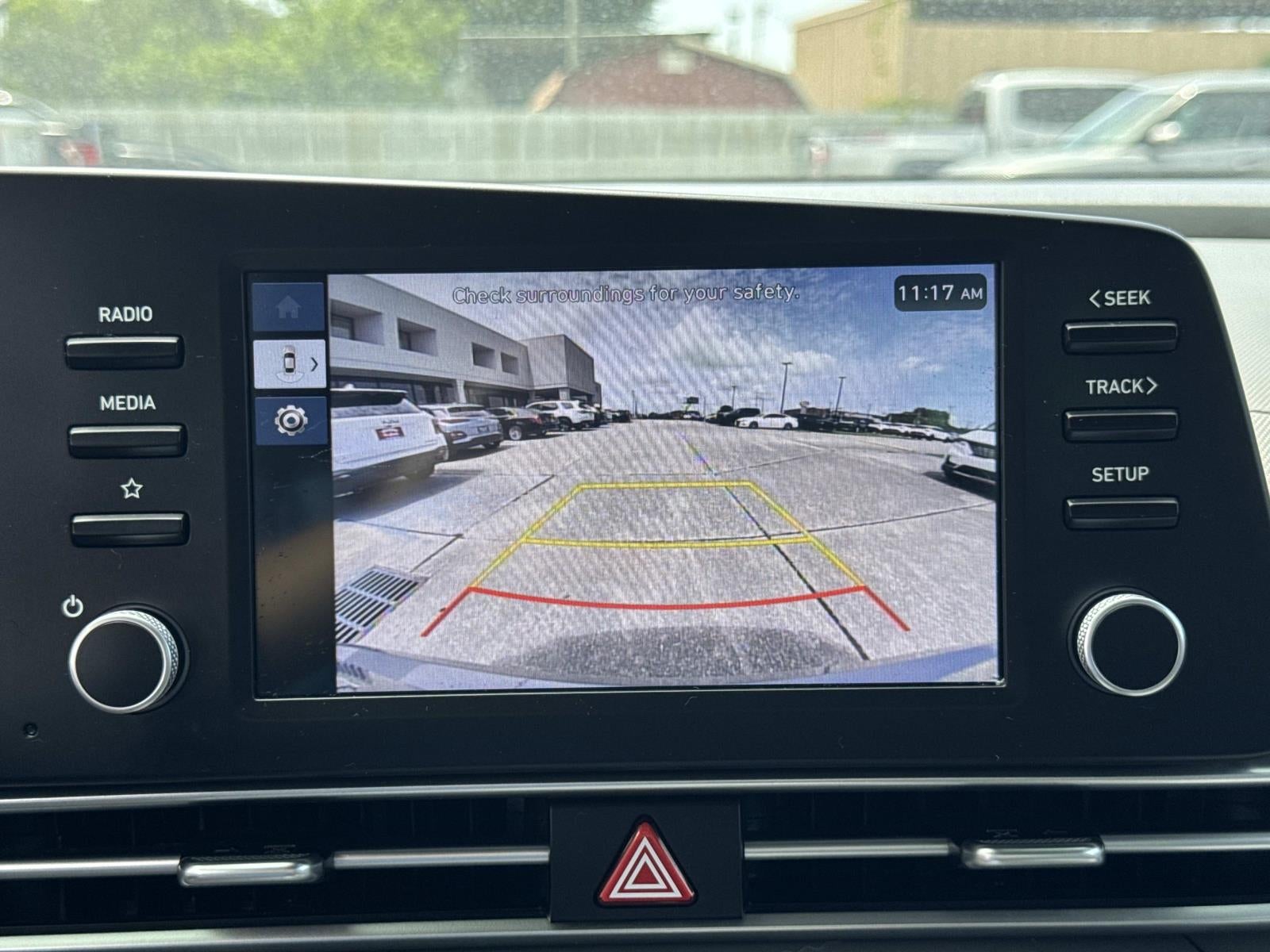 2024 Hyundai Elantra SE IVT