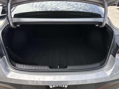 2024 Hyundai Elantra SE IVT
