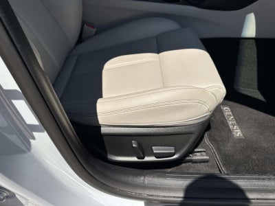 2022 Genesis G70 2.0T RWD