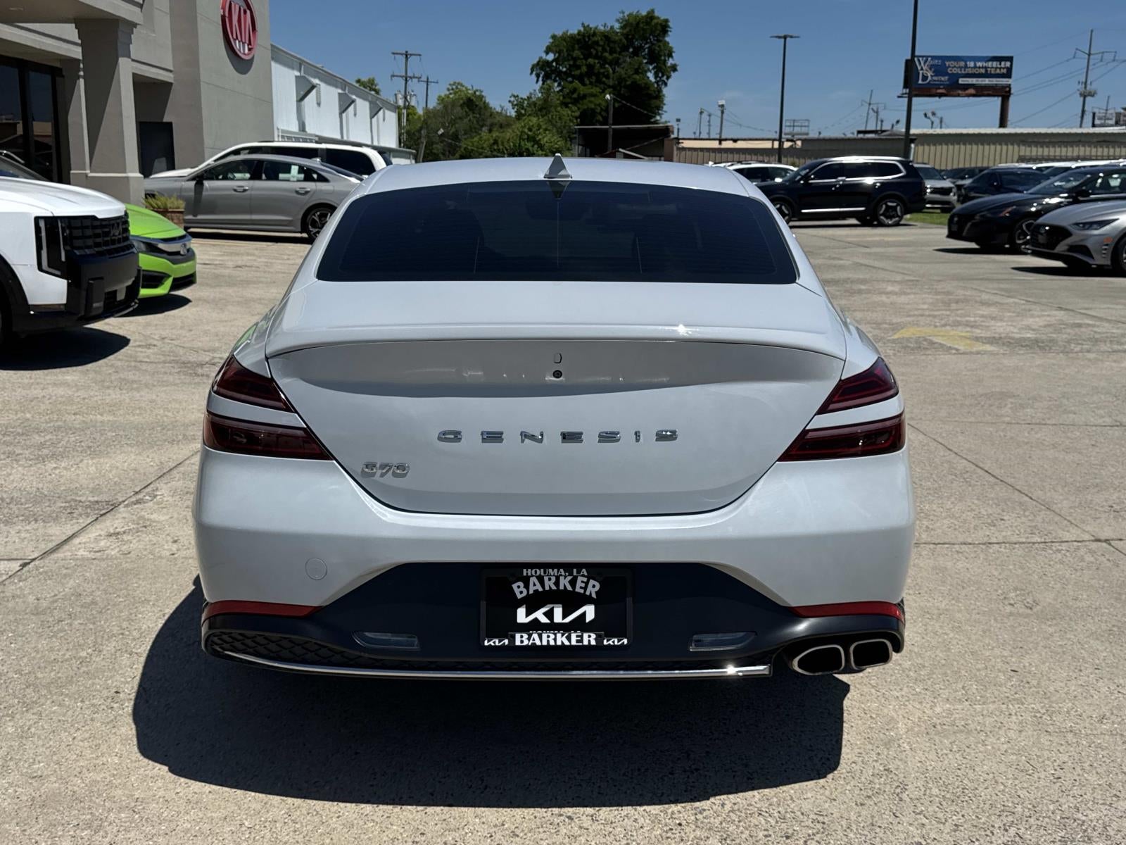 2022 Genesis G70 2.0T RWD