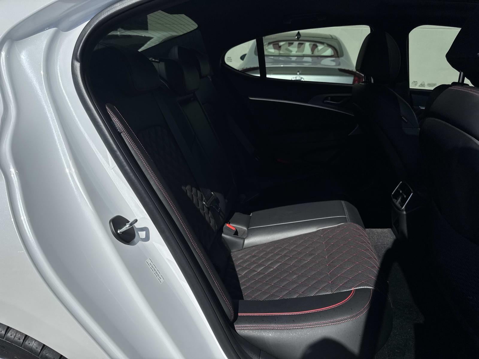 2025 Genesis G70 3.3T Sport Advanced RWD