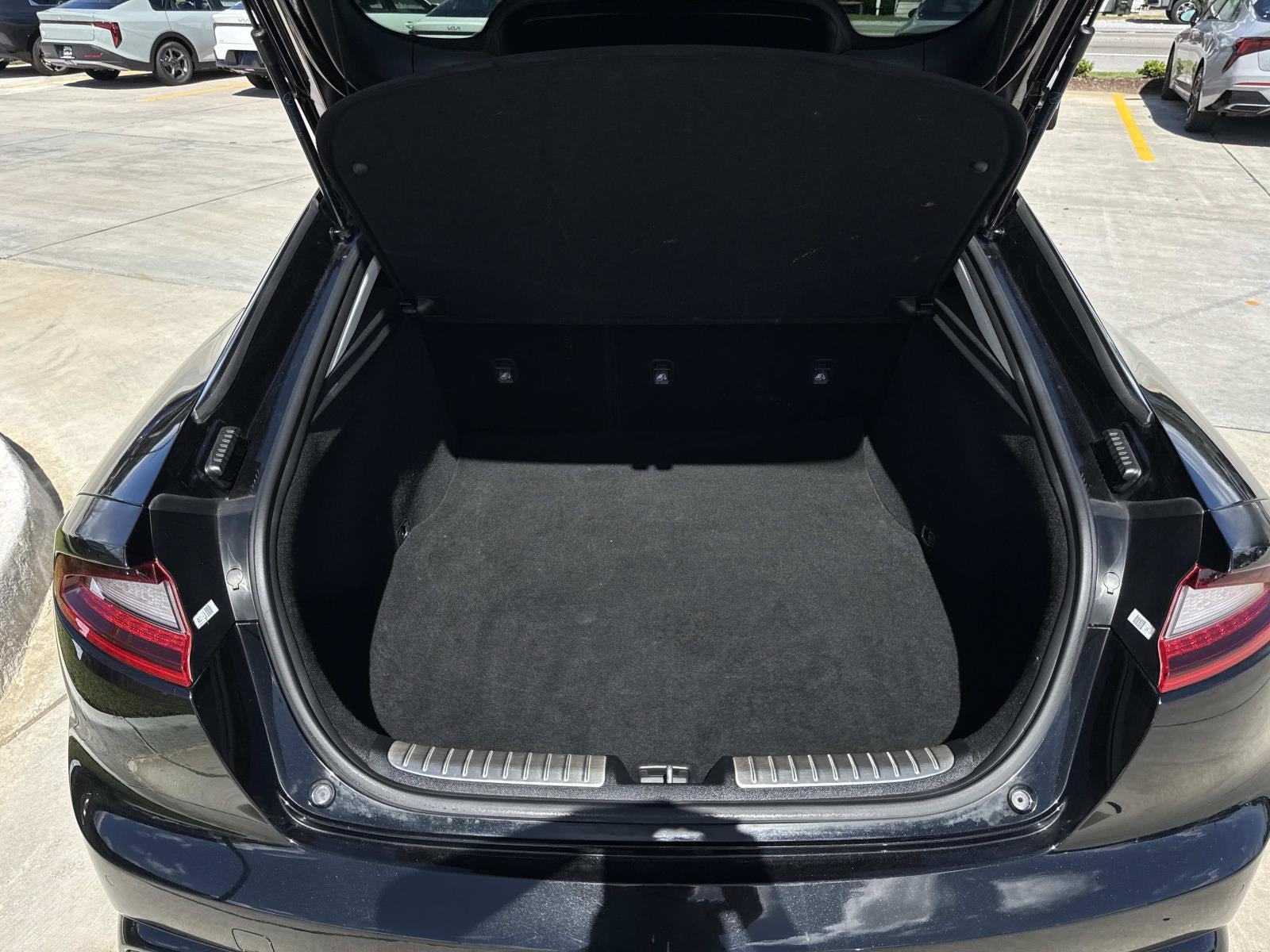 2018 Kia Stinger Premium RWD