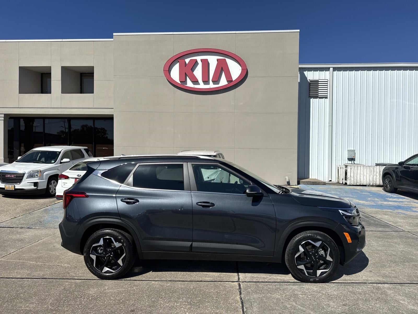 2026 Kia Seltos EX FWD