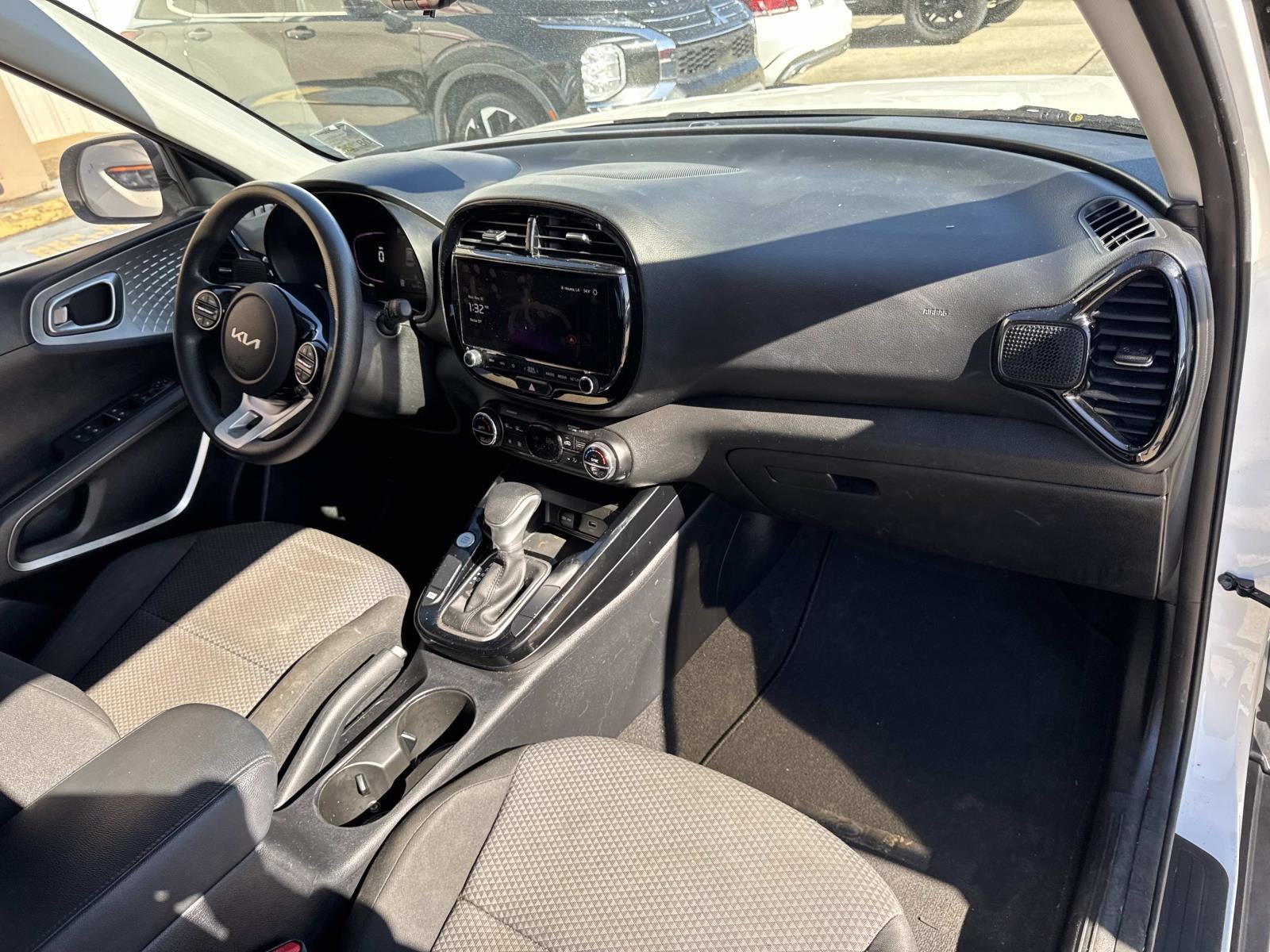 2023 Kia Soul S IVT