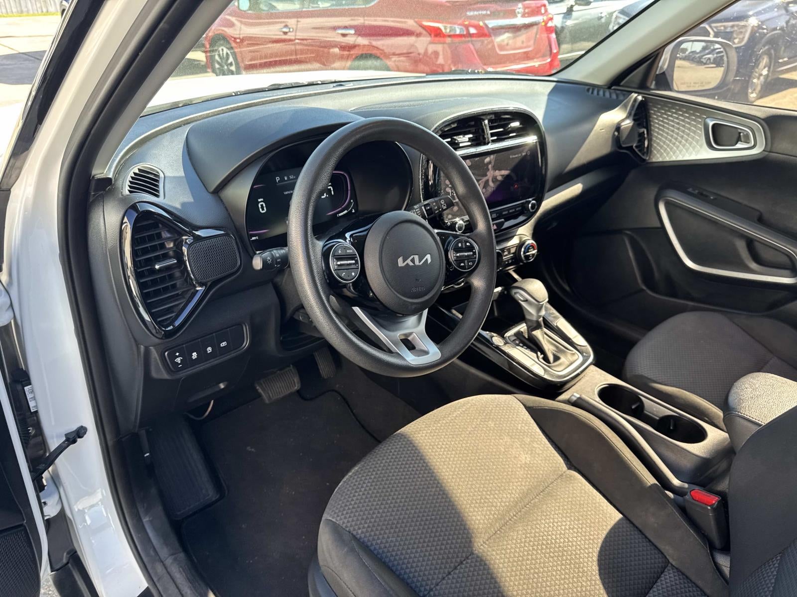 2023 Kia Soul S IVT