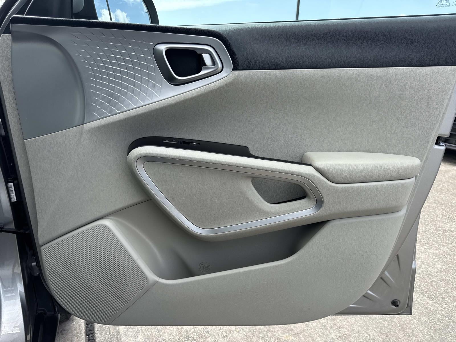 2025 Kia Soul LX FWD