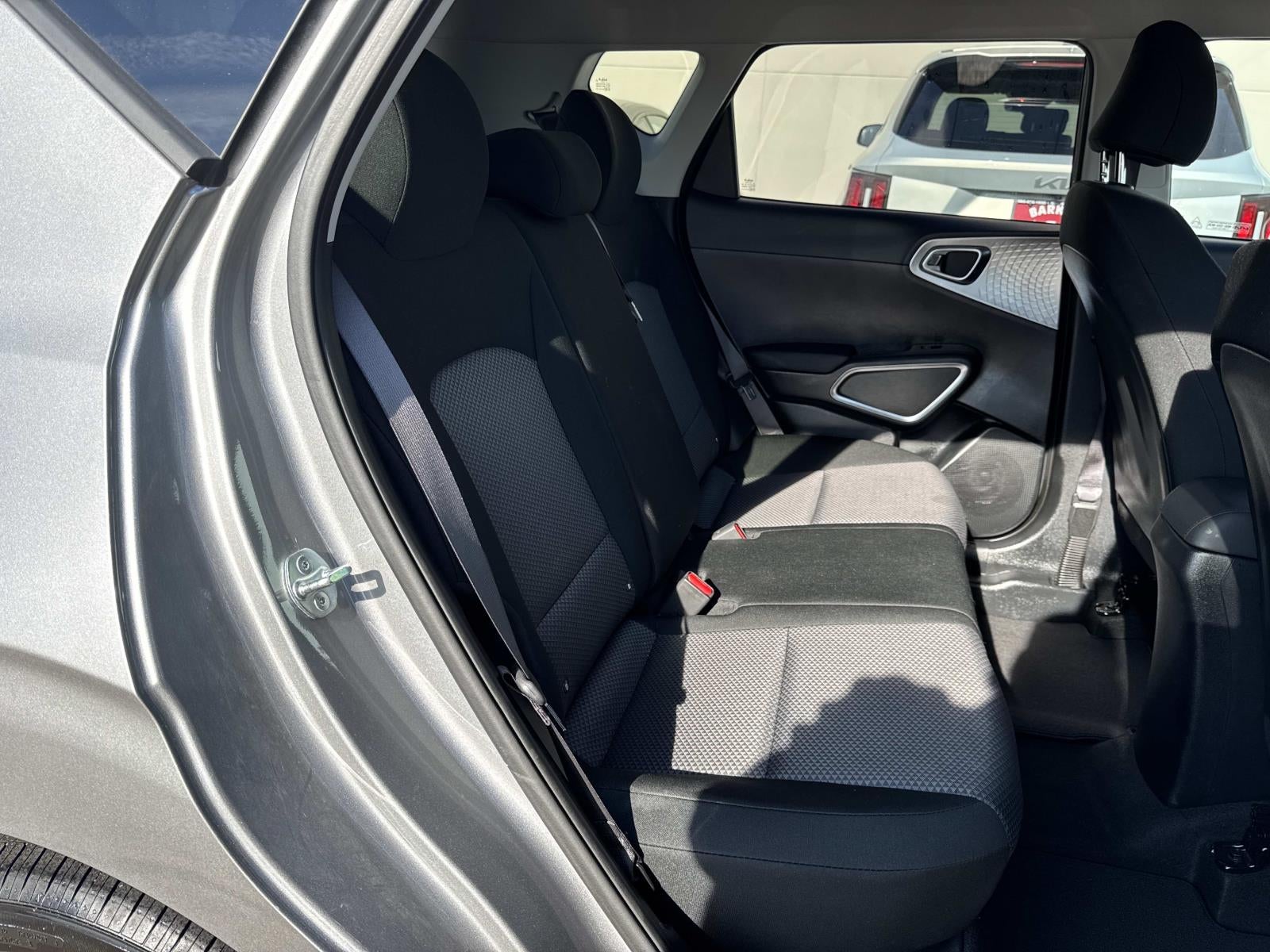 2023 Kia Soul LX IVT