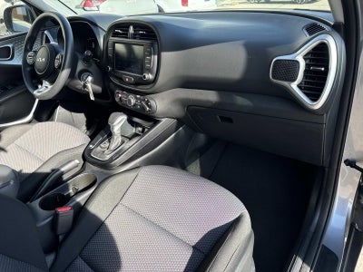 2023 Kia Soul LX IVT