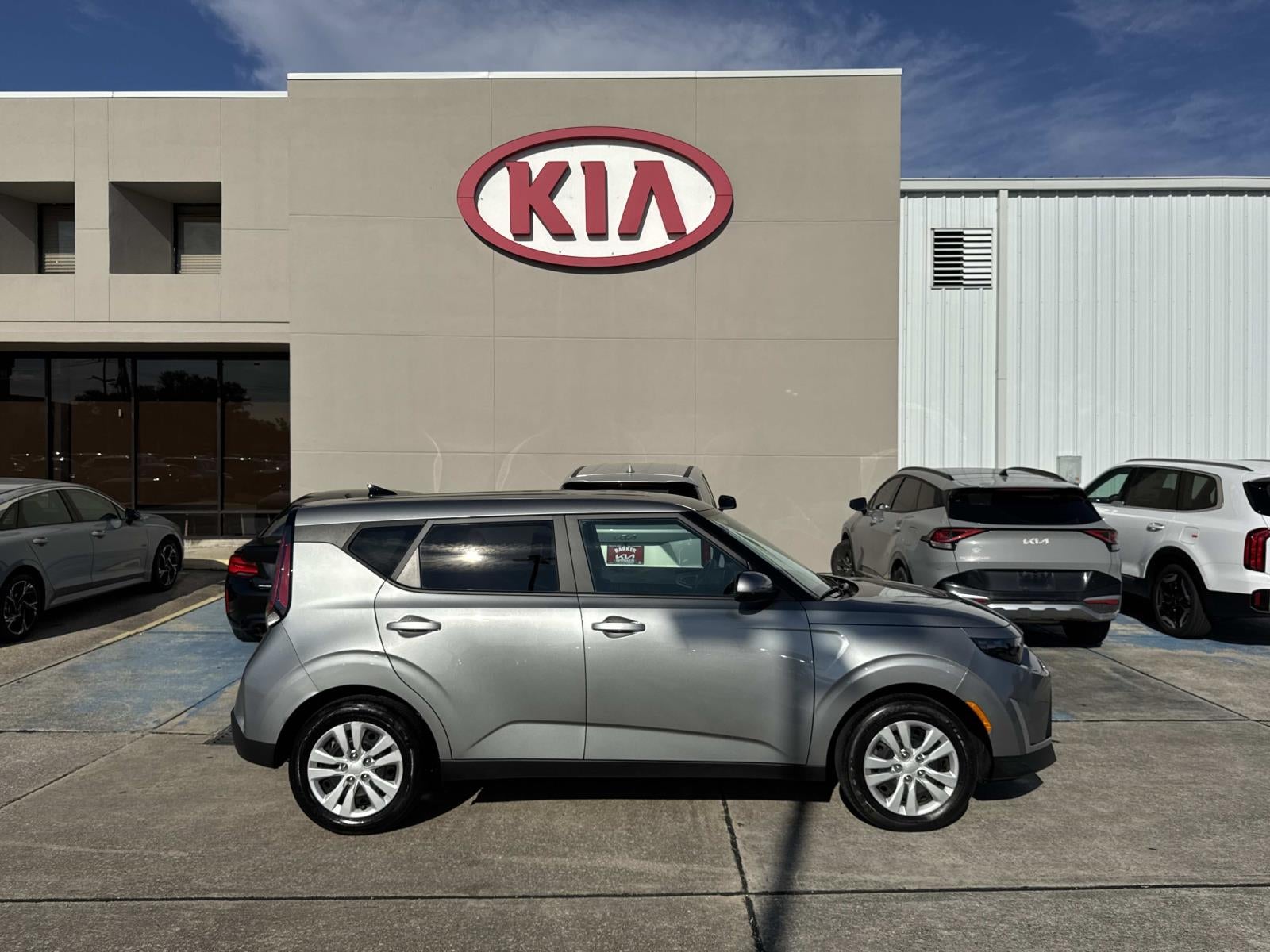 2023 Kia Soul LX IVT