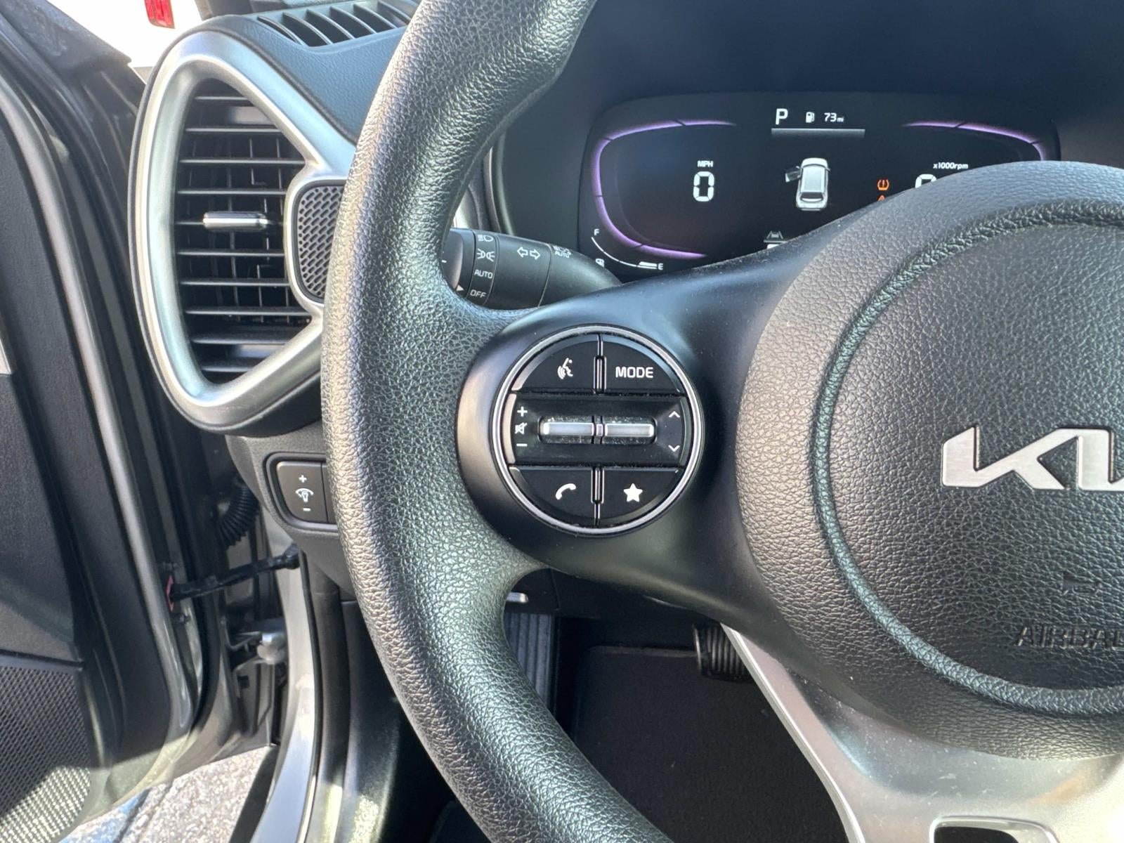 2023 Kia Soul LX IVT