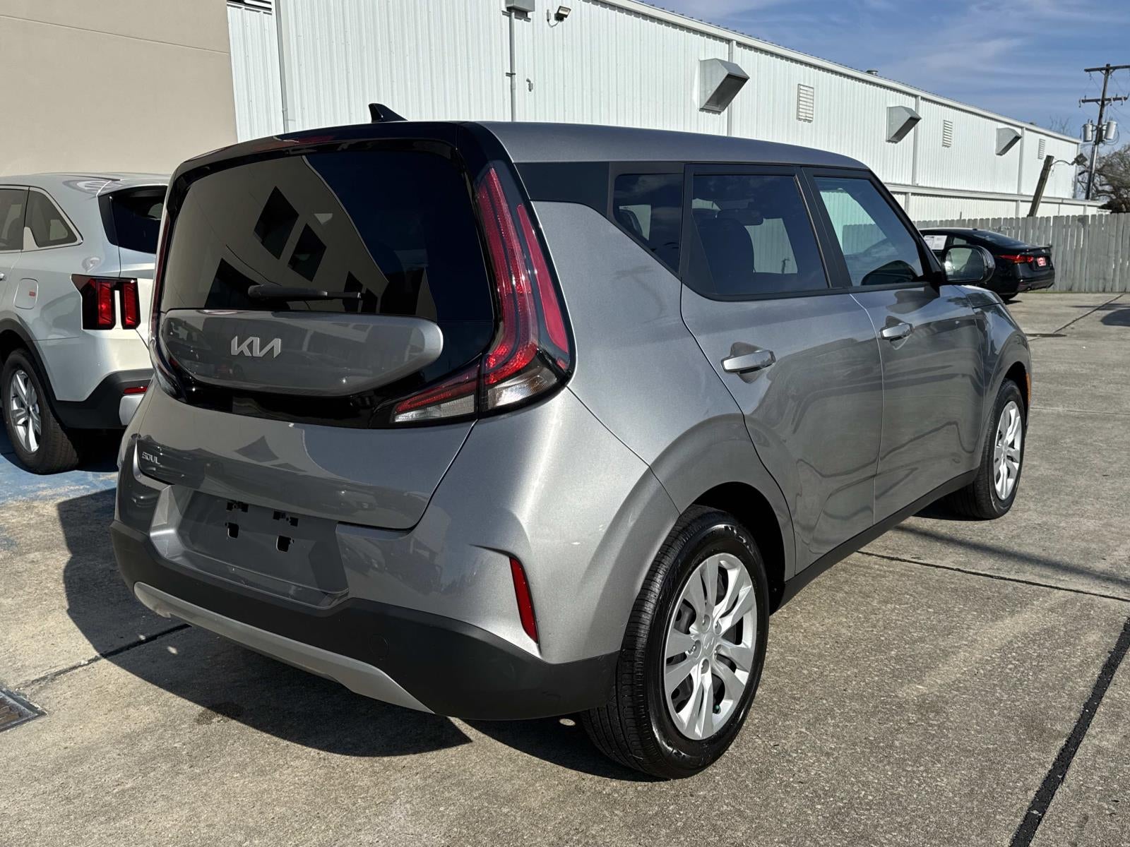 2023 Kia Soul LX IVT