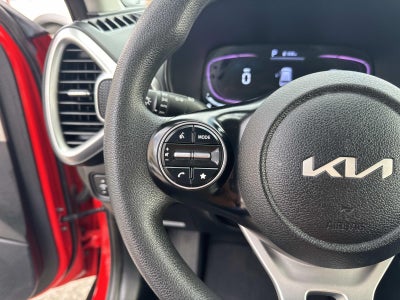 2024 Kia Soul LX IVT