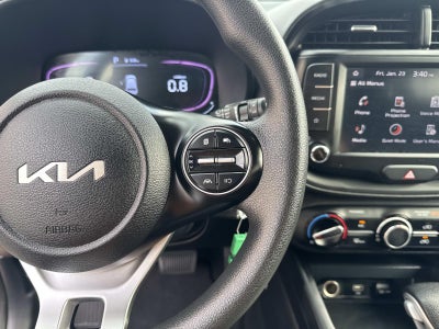 2024 Kia Soul LX IVT