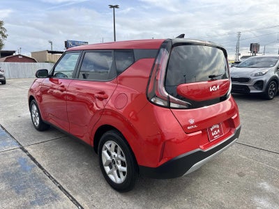 2024 Kia Soul LX IVT