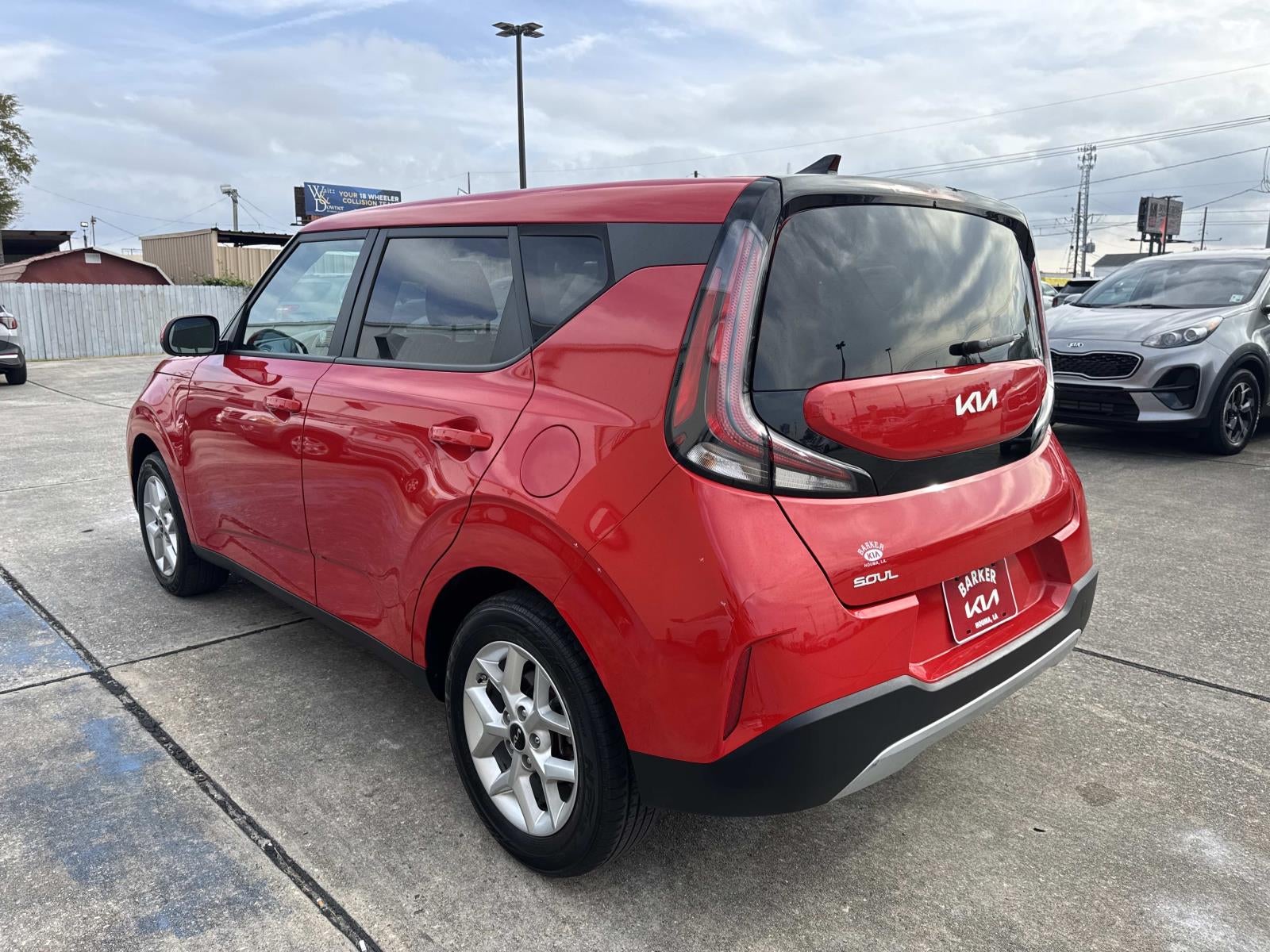 2024 Kia Soul LX IVT