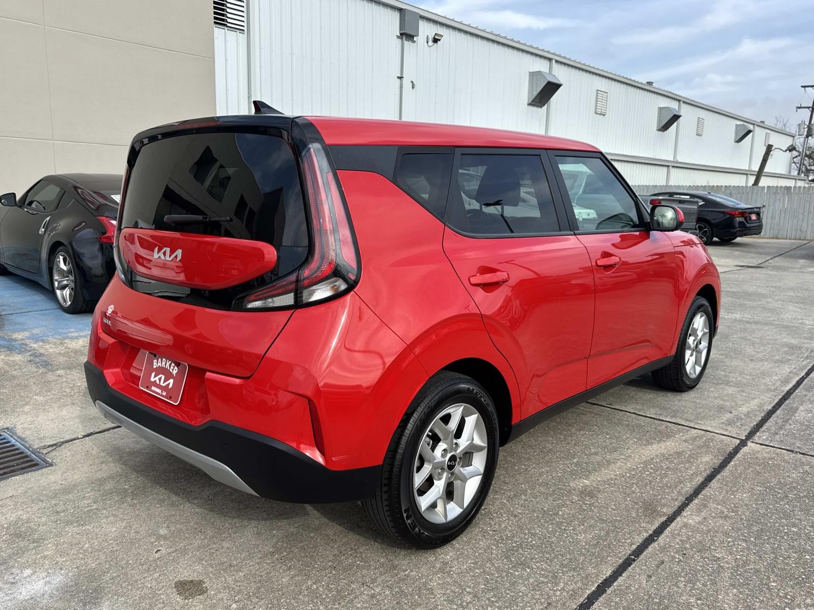 2024 Kia Soul LX IVT