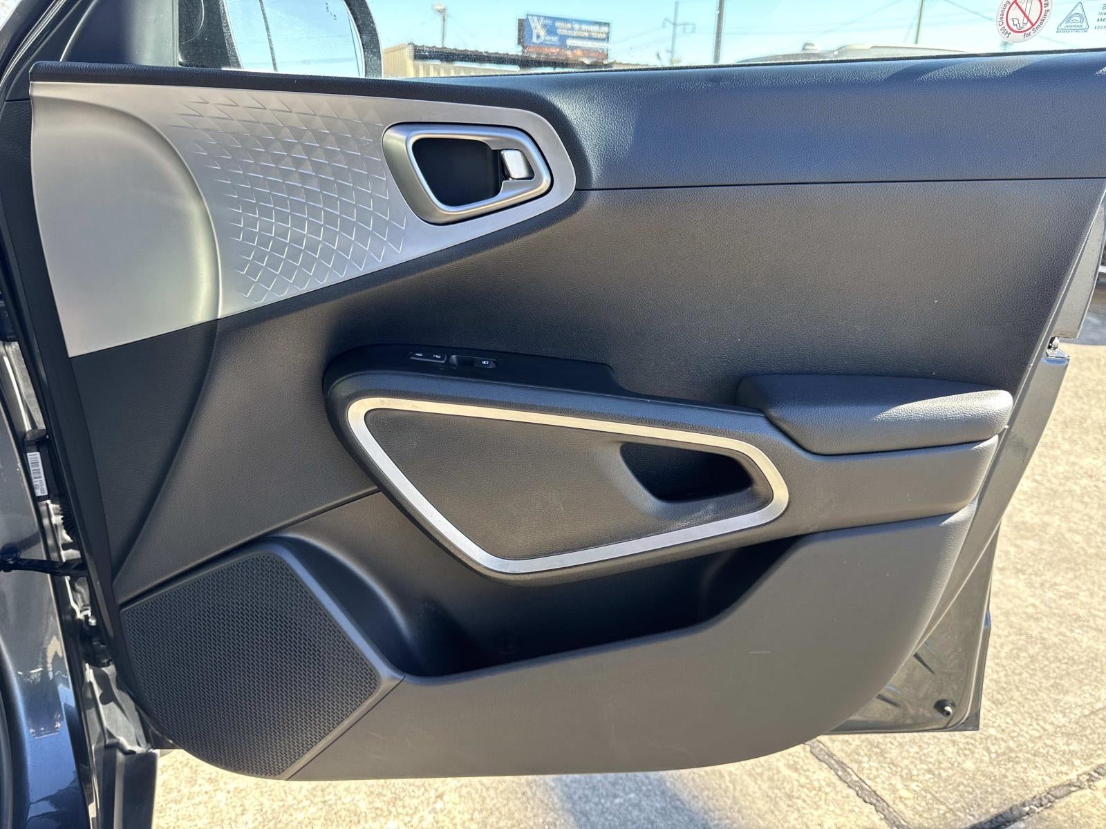 2024 Kia Soul LX IVT