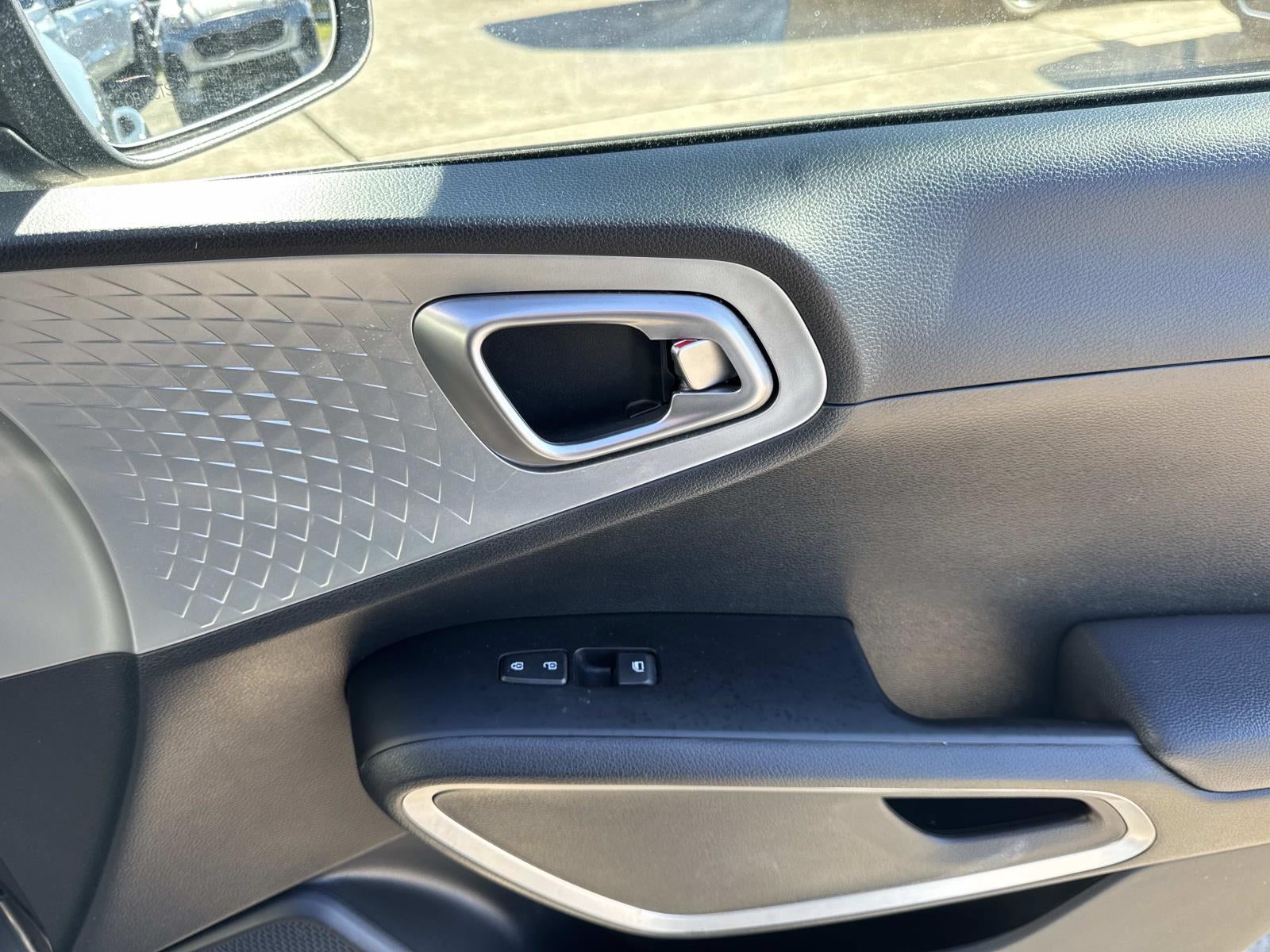 2024 Kia Soul LX IVT