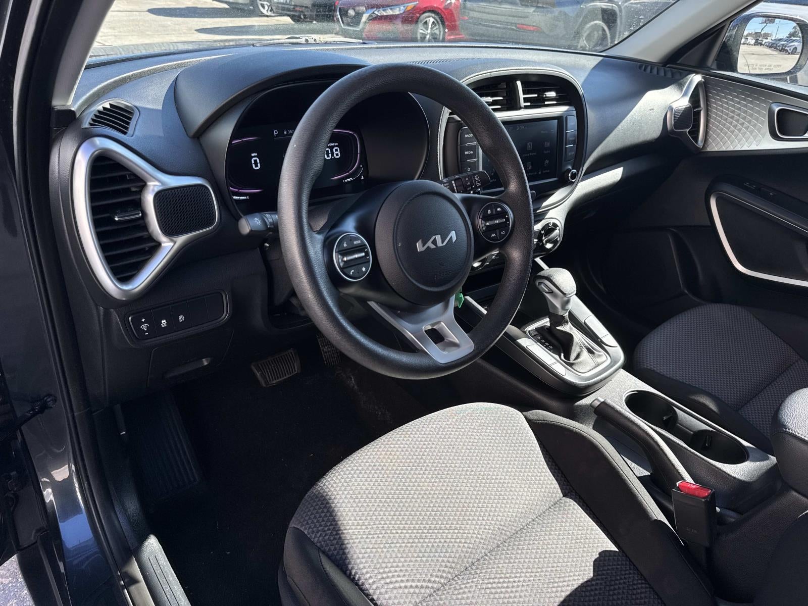 2024 Kia Soul LX IVT