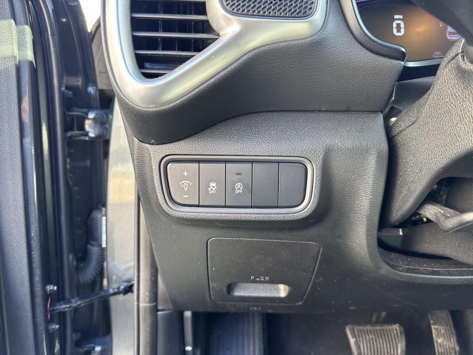 2024 Kia Soul LX IVT