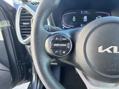 2024 Kia Soul LX IVT