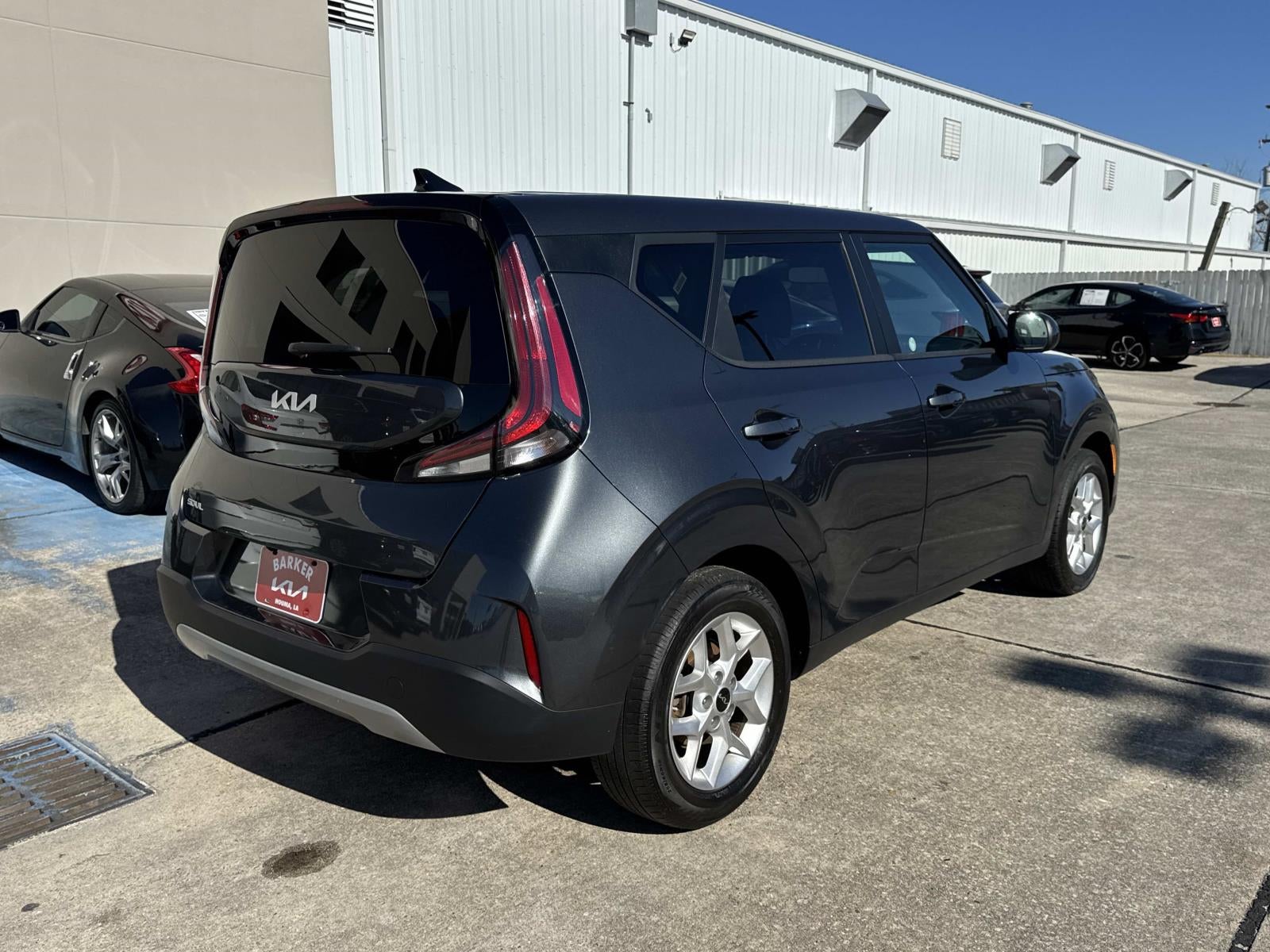 2024 Kia Soul LX IVT