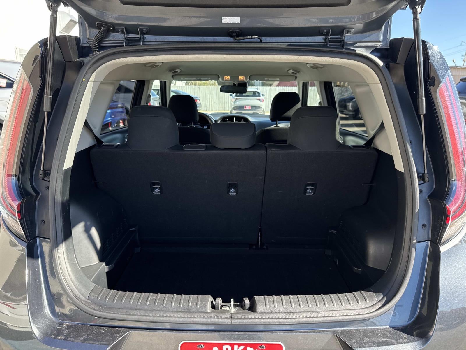 2024 Kia Soul LX IVT