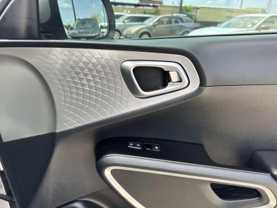 2025 Kia Soul LX FWD