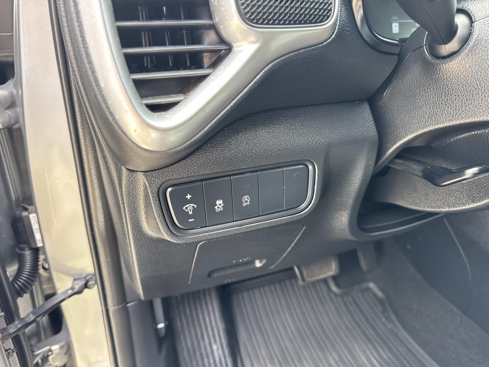 2025 Kia Soul LX FWD