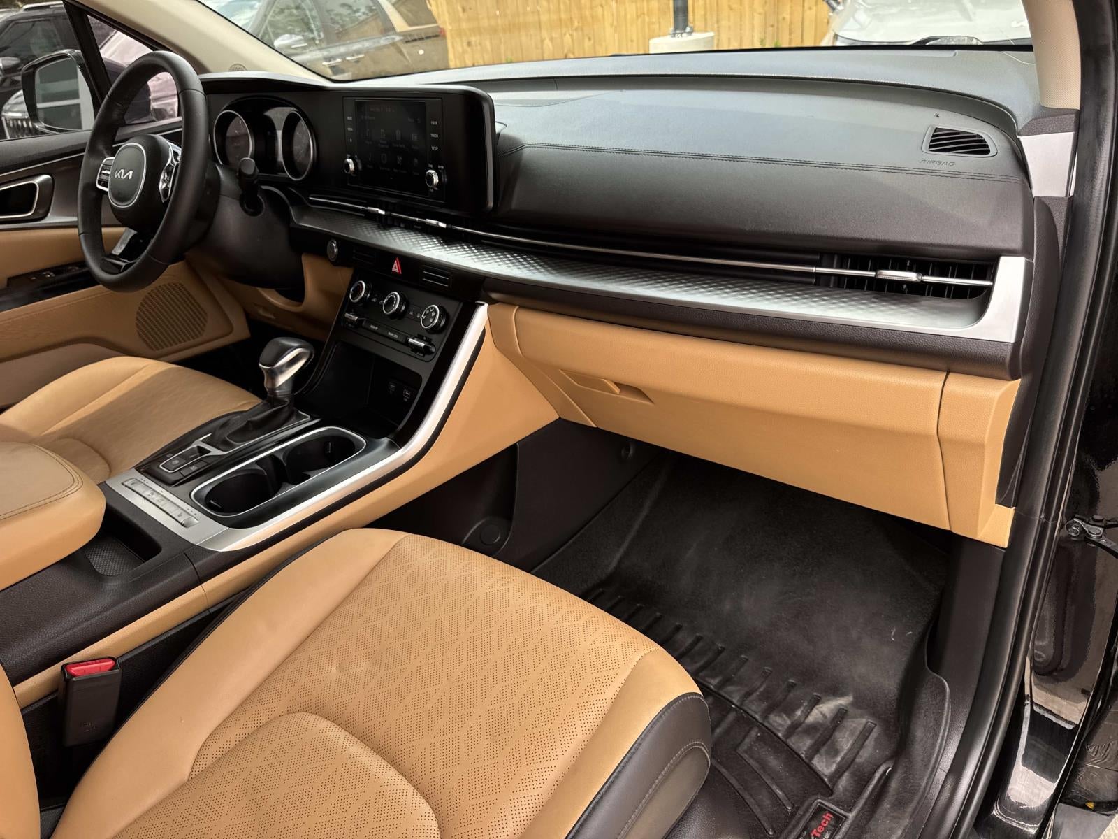 2024 Kia Carnival LX FWD w/Seat Pkg