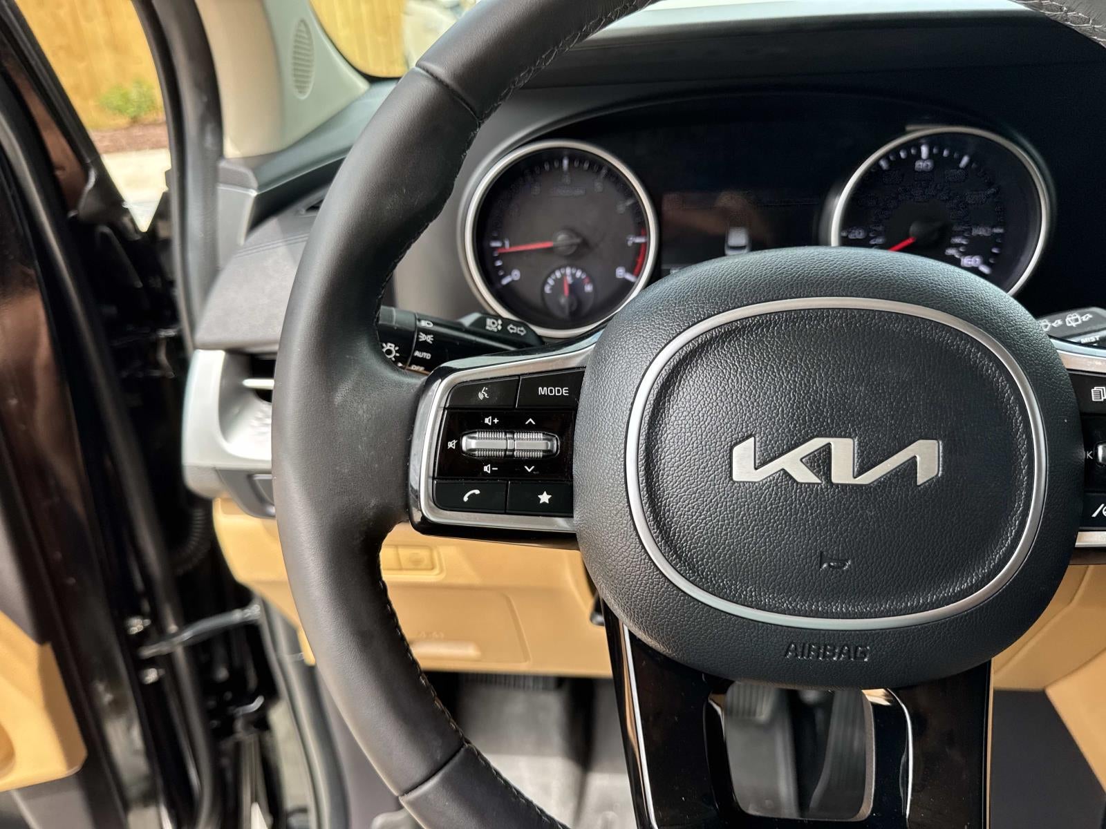 2024 Kia Carnival LX FWD w/Seat Pkg