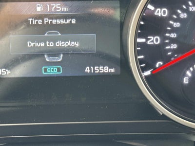 2024 Kia Carnival LX FWD w/Seat Pkg