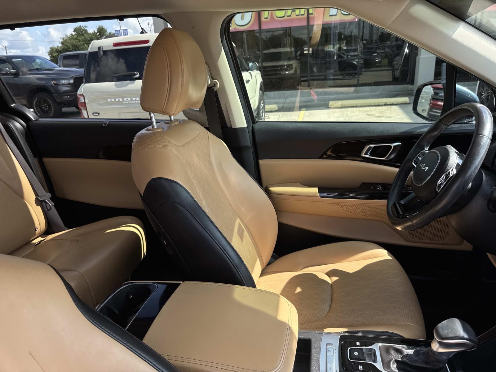 2024 Kia Carnival EX FWD