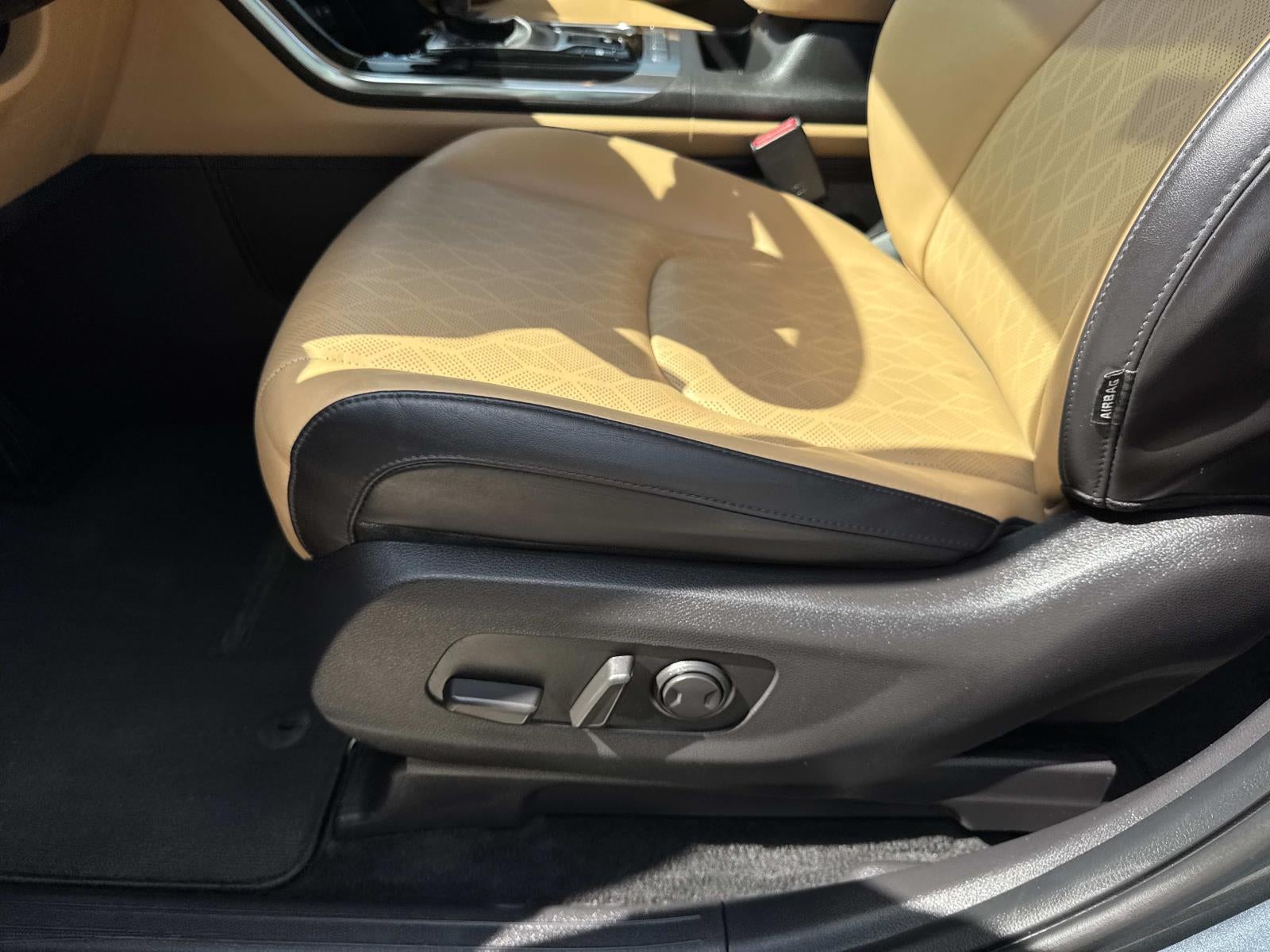 2024 Kia Carnival EX FWD