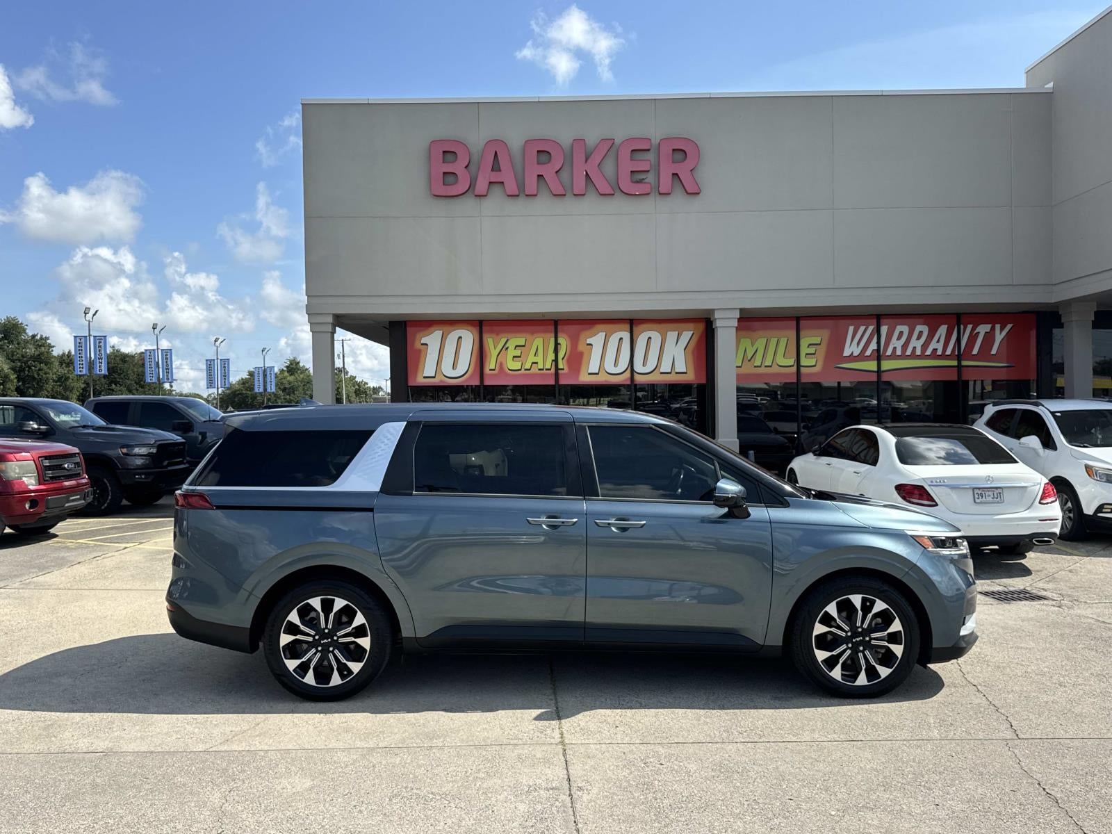 2024 Kia Carnival EX FWD