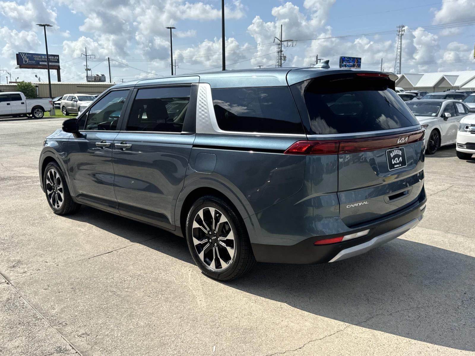 2024 Kia Carnival EX FWD